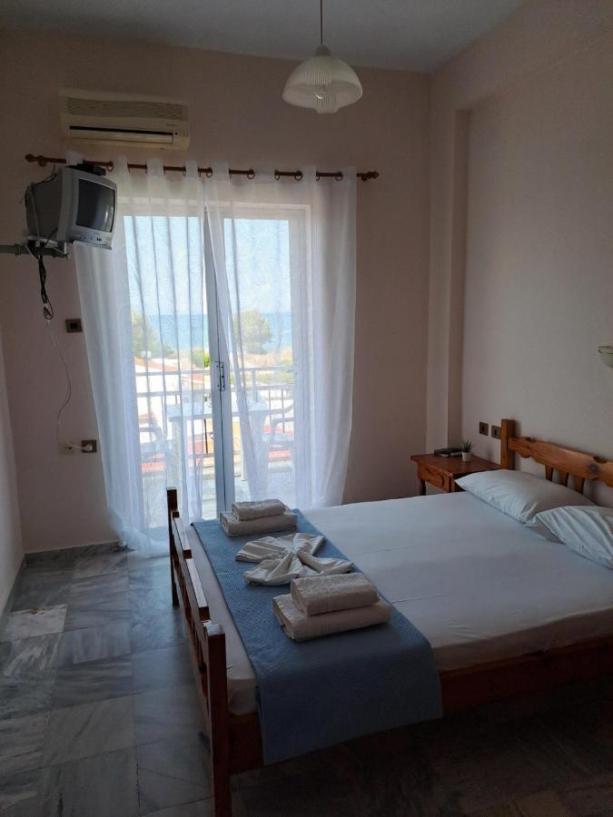Golden Beach-Tsianis Apartments Néa Meságkala Exterior foto