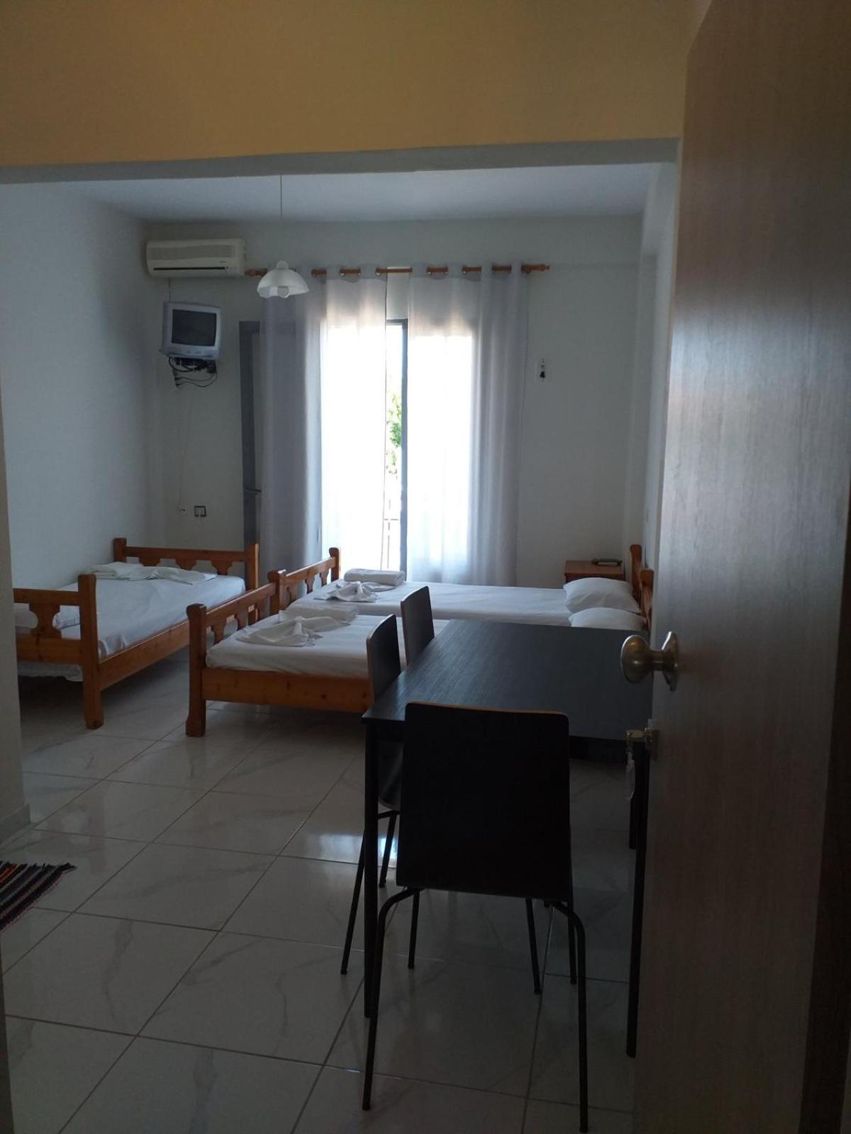 Golden Beach-Tsianis Apartments Néa Meságkala Exterior foto