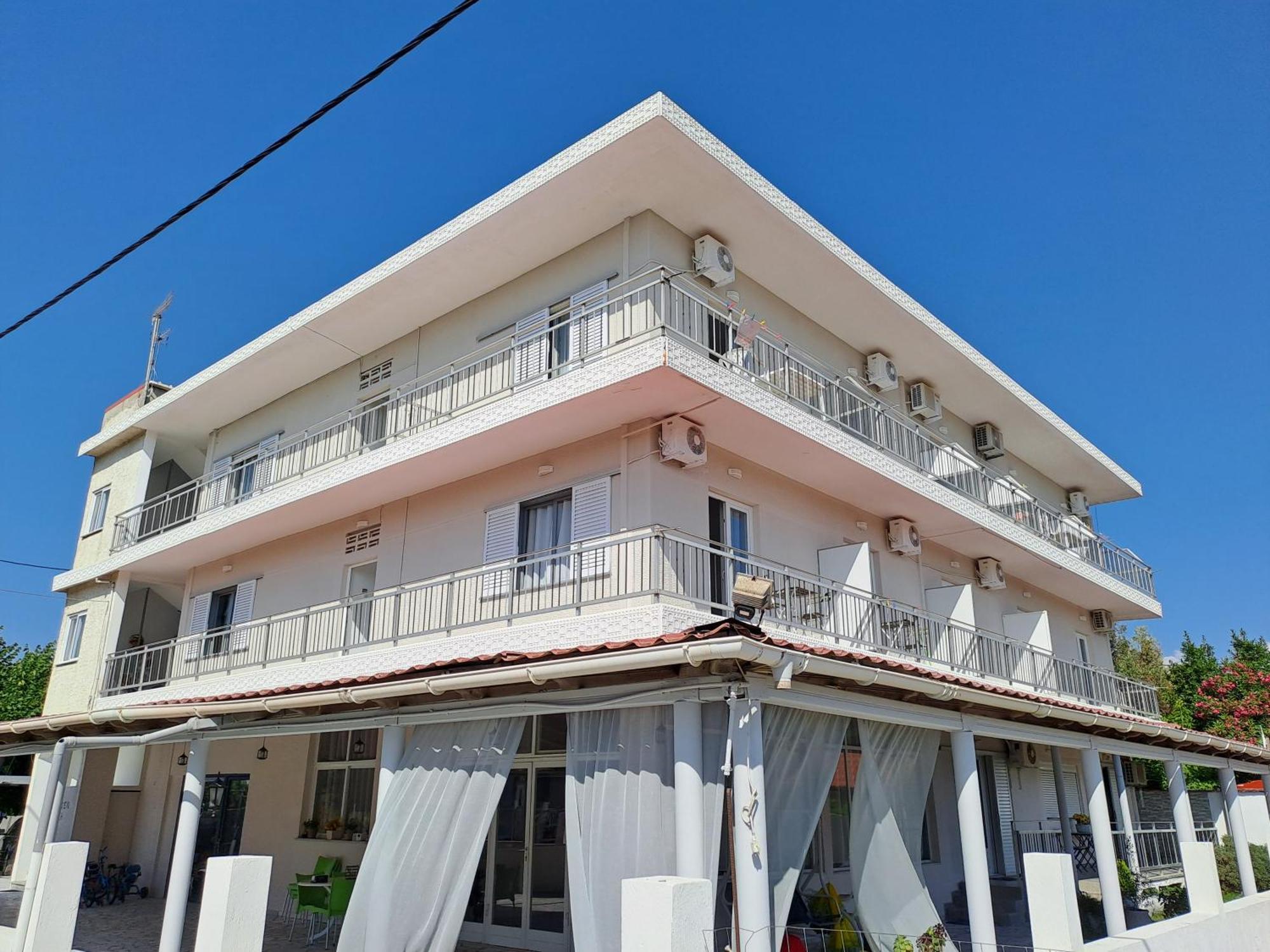 Golden Beach-Tsianis Apartments Néa Meságkala Exterior foto